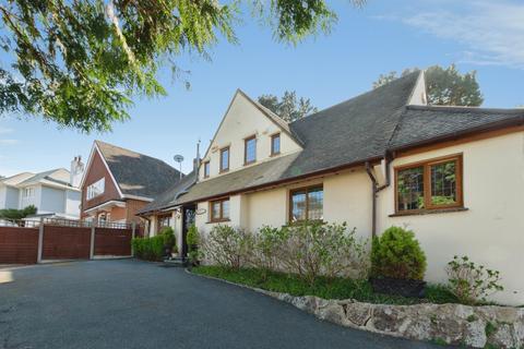 4 bedroom detached house for sale, Lilliput Road, Poole
