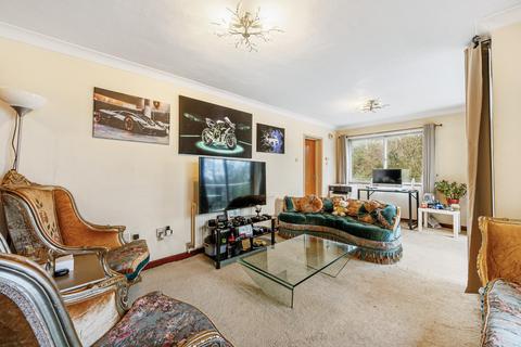 1 bedroom flat for sale, Hillcrest Road, W5