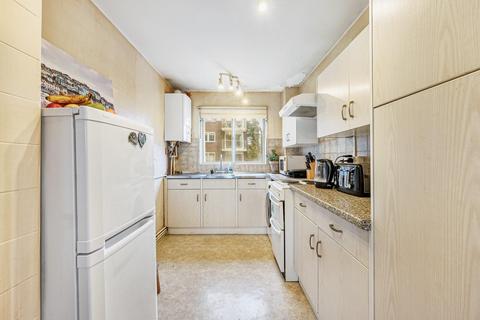1 bedroom flat for sale, Hillcrest Road, W5