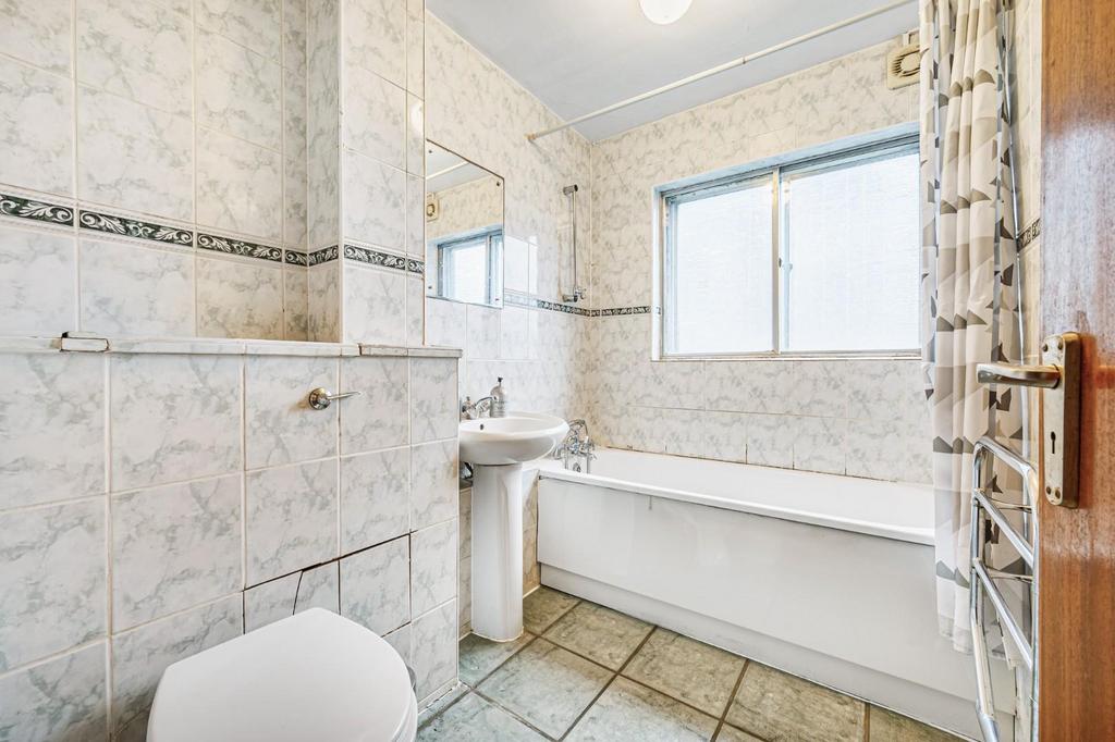 10, Minster Court-11.jpg