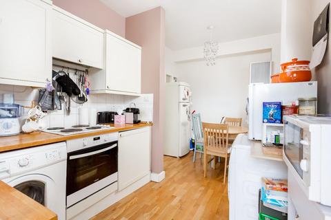 1 bedroom apartment to rent, Haverstock Hill, Belsize Park NW3