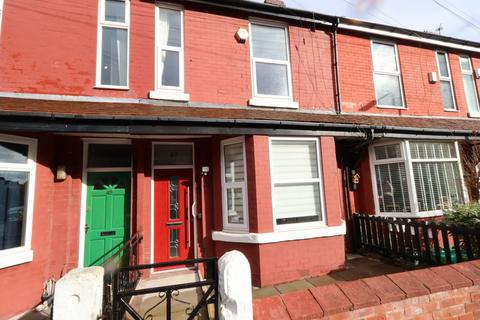 4 bedroom terraced house for sale, Derwent Road, Stretford, M32