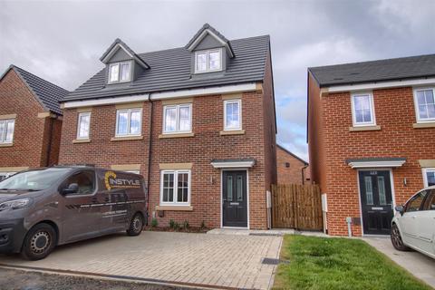 3 bedroom semi-detached house for sale, Coleus Close, Ingleby Barwick