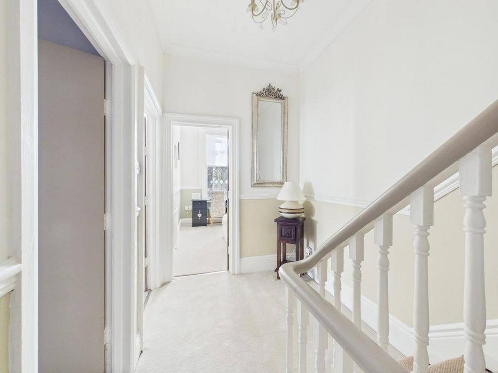 CAM04169 G0-PR0195-STILL038.jpg