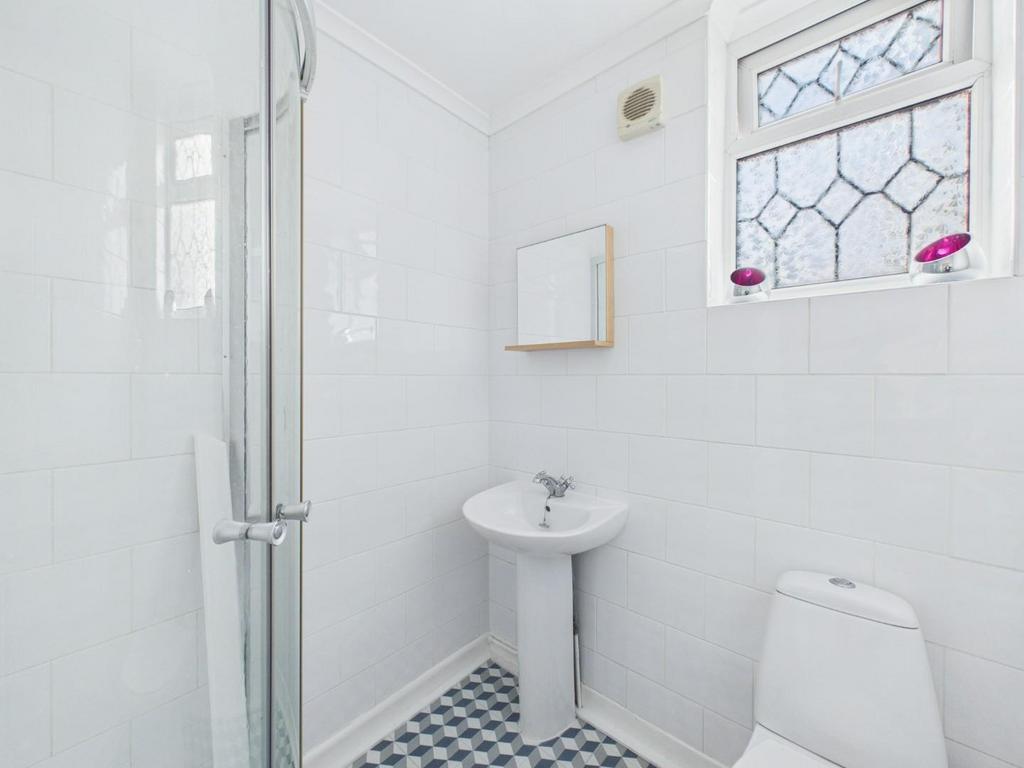 CAM04169 G0-PR0195-STILL051.jpg