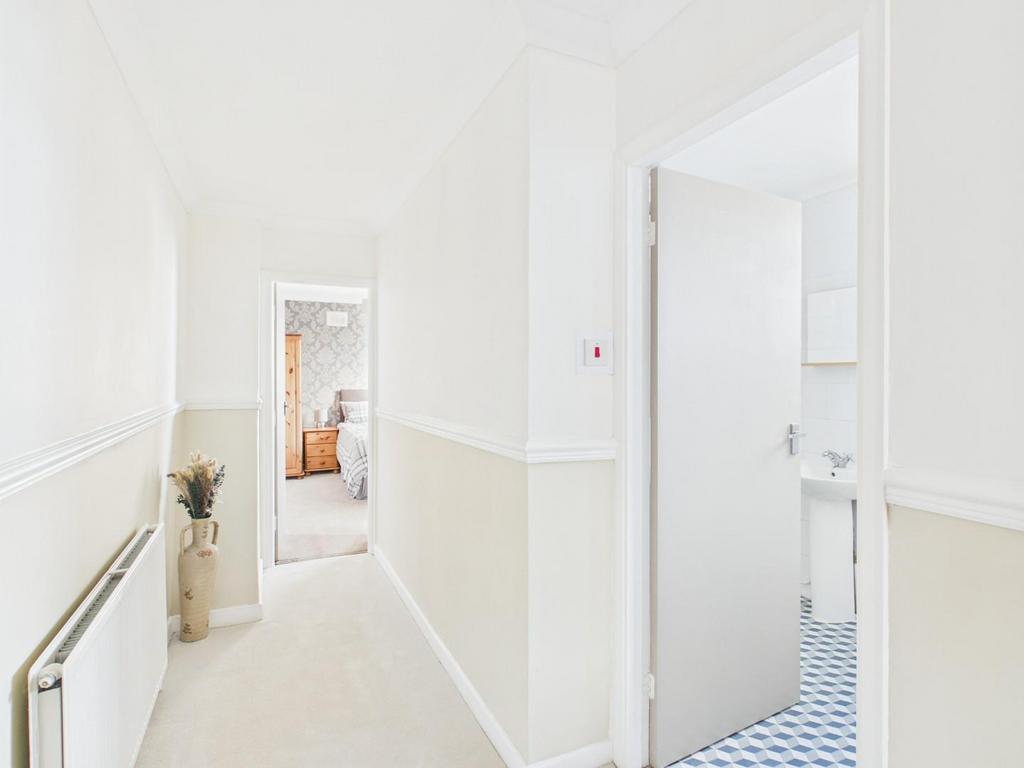 CAM04169 G0-PR0195-STILL046.jpg