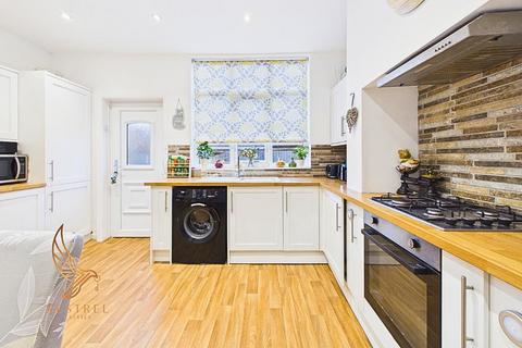 3 bedroom terraced house for sale, Gladstone Street, Pontefract WF7