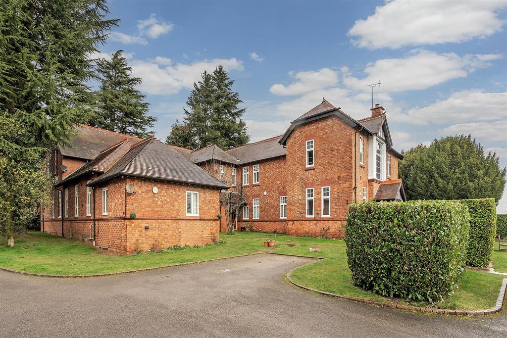 3 Catherines Close-2 lo.jpg