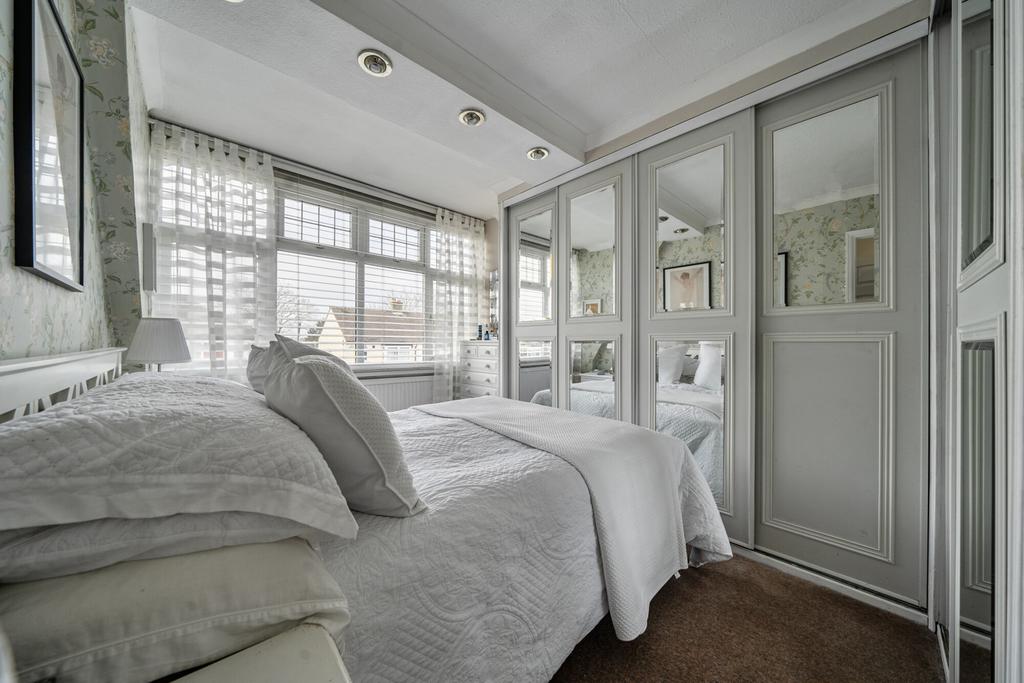 1429548-11-69b94f...