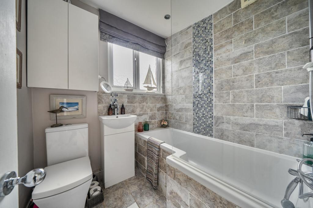 1429548-7-69b94f2...