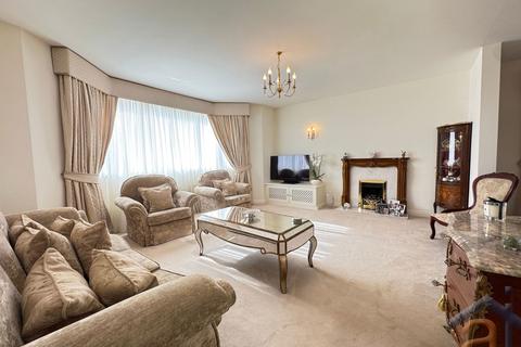 3 bedroom flat for sale, Grosvenor Road, Southport, PR8 2HT