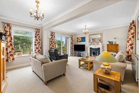 4 bedroom detached bungalow for sale, Maple Close, High Salvington, Worthing, West Sussex, BN13