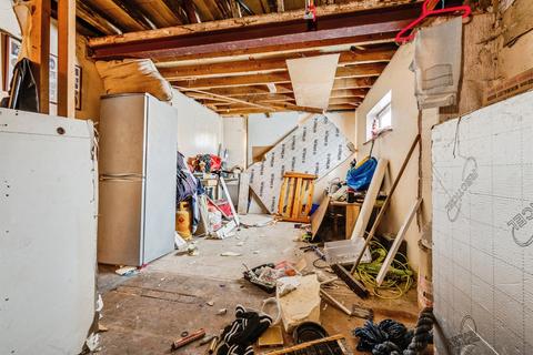 undefined, Brizewood, Carterton