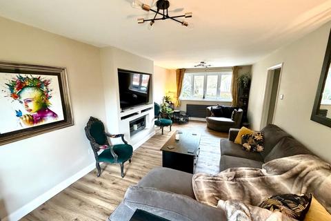 4 bedroom detached house for sale, Little Green Lane, Chertsey, Surrey, KT16