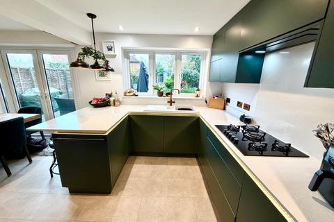 4 bedroom detached house for sale, Little Green Lane, Chertsey, Surrey, KT16