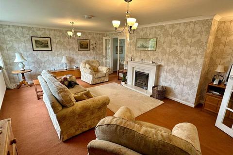 3 bedroom bungalow for sale, Pentaloe Close, Mordiford, Hereford