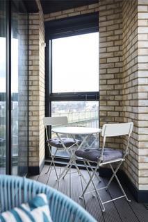 1 bedroom flat to rent, Patcham Terrace, London, SW8