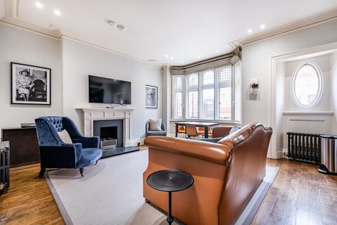 1 bedroom flat to rent, North Audley Street London W1K