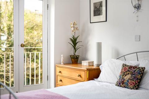 2 bedroom apartment for sale, Grove Street, Bath, BA2
