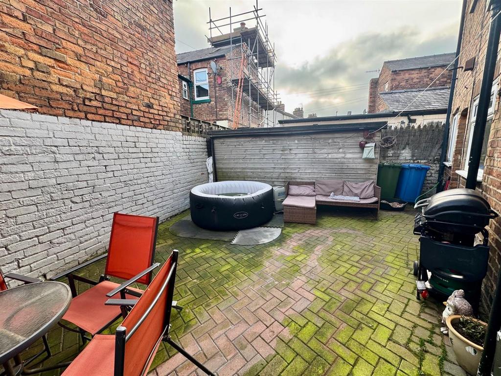 Yard 2.jpg