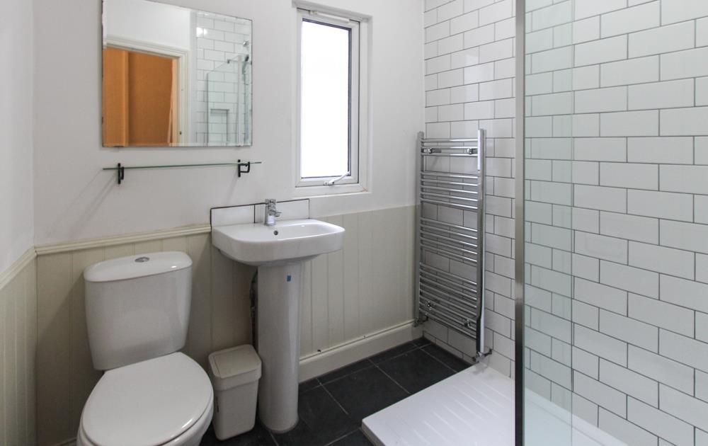 10b Werfa Bathroom NEW2016-1.jpg
