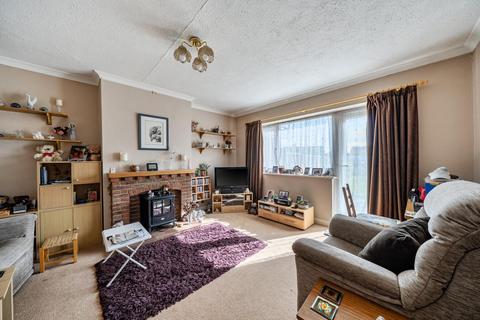 3 bedroom semi-detached bungalow for sale, Stringers Avenue, Jacob's Well, Guildford