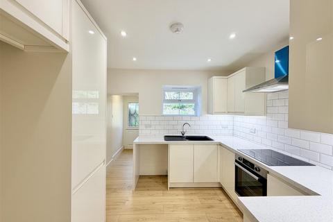 3 bedroom end of terrace house for sale, Park Road, Plymouth PL3