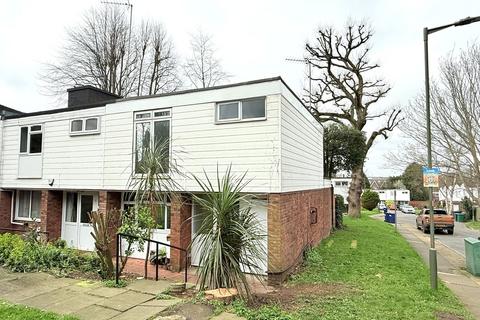 Green Bank, London N12