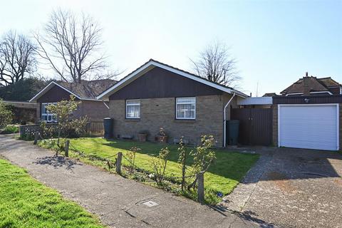 2 bedroom detached bungalow for sale, Furners Mead, Henfield, West Sussex