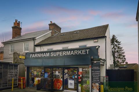 2 bedroom flat to rent, Hale Road, Farnham, GU9