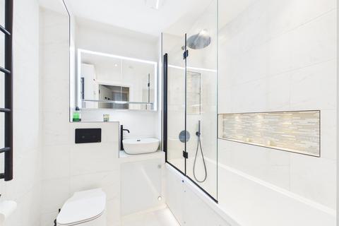 1 bedroom apartment to rent, Lower Richmond Road, Surrey