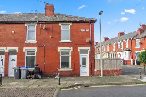 2 bedroom end of terrace house for sale, 1, Chester Road, Blackpool FY3 8BE