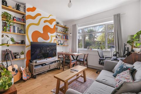 undefined, Queens Walk, London E4