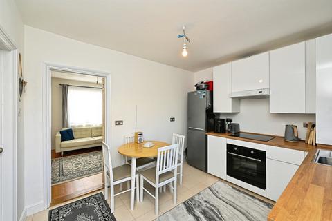 4 bedroom semi-detached house for sale, Losinga Road, King's Lynn