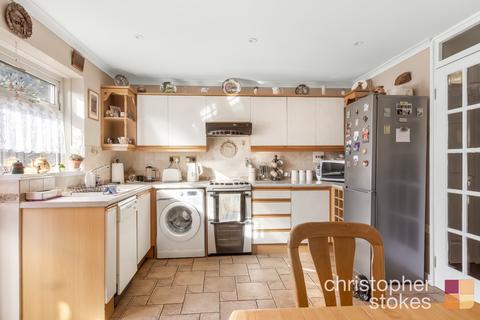 3 bedroom end of terrace house for sale, Holmesdale, Waltham Cross, Greater London, EN8 8RG