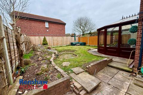 3 bedroom semi-detached house for sale, Barling Drive, Shipley View, Ilkeston