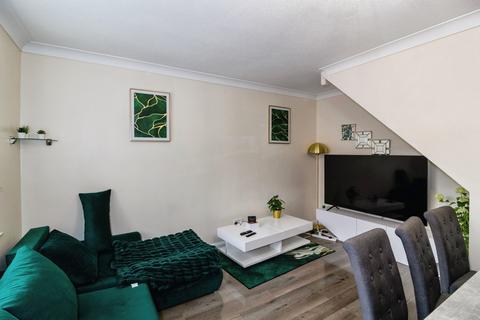 undefined, Rillington Gardens, Milton Keynes MK4