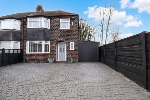 3 bedroom semi-detached house for sale, Fiddlers Lane, Irlam, M44