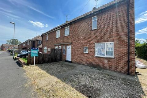 5 bedroom semi-detached house for sale, Chestnut Avenue, SPALDING