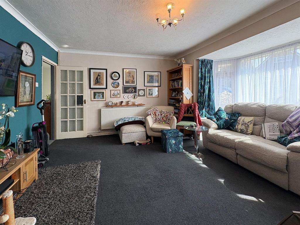 Livingroom-1-2.jpg