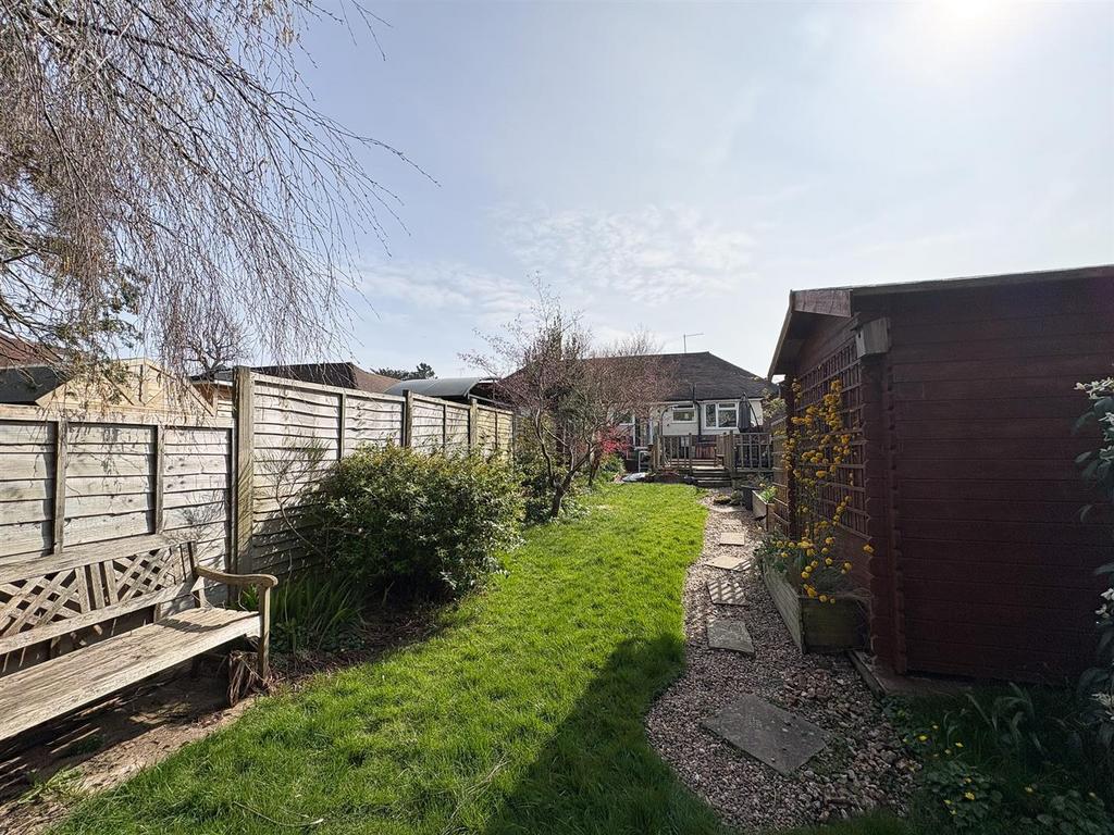 Garden-1-3.jpg