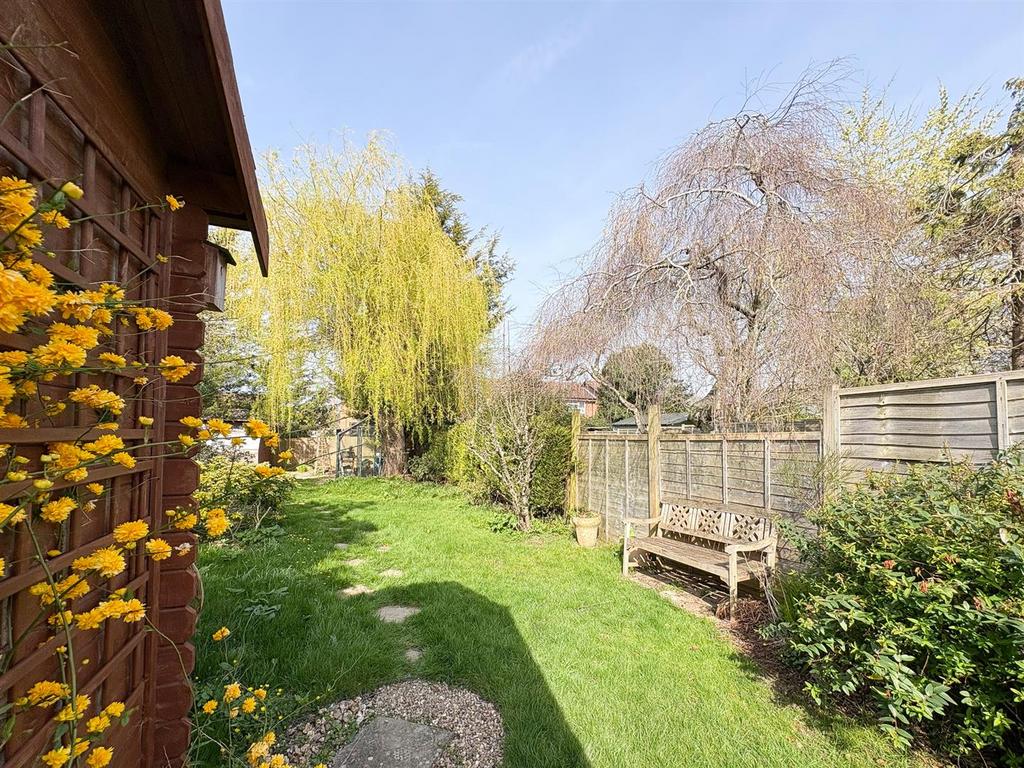 Garden middle-1-2.jpg