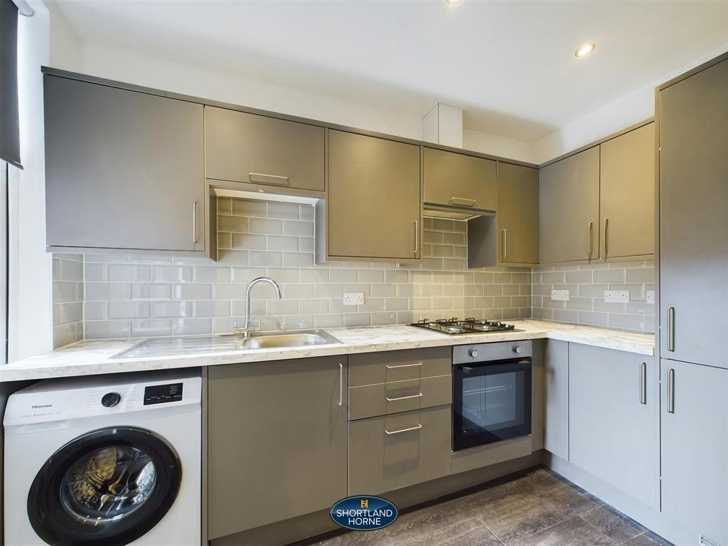 CAM01906 G0-PR0270-STILL005.jpg