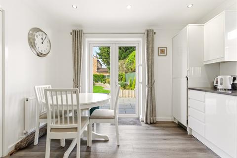 2 bedroom bungalow for sale, West Riding, St. Albans AL2