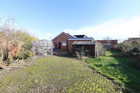 undefined, Roman Avenue North, Stamford Bridge, York