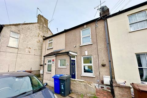 2 bedroom terraced house for sale, Church Street, Grays
