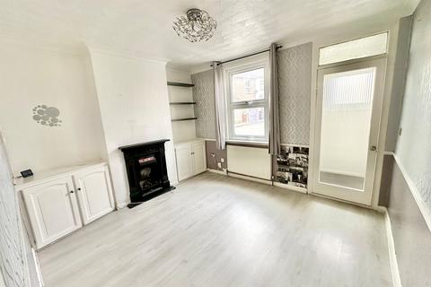 2 bedroom terraced house for sale, Church Street, Grays