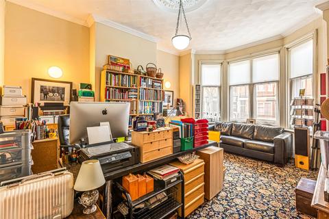 5 bedroom terraced house for sale, Evington Road, Leicester