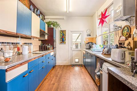 5 bedroom terraced house for sale, Evington Road, Leicester