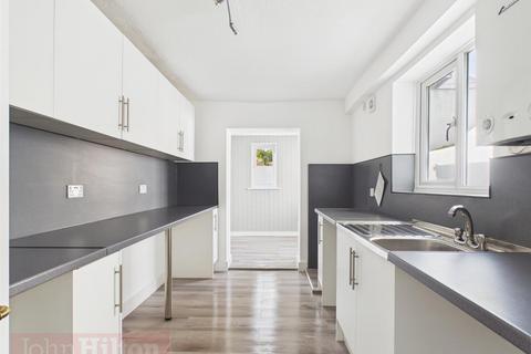 4 bedroom terraced house to rent, Queens Park Road, Brighton